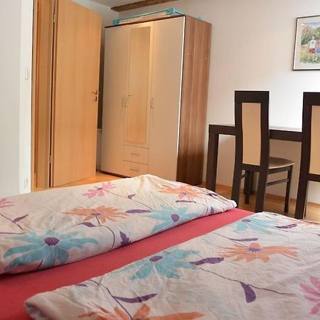 Apartment S10 In Bester Lage Stilvoll Im Zentrum Von Bayreuth Mit Klimaanlage Und Parkplatz מראה חיצוני תמונה