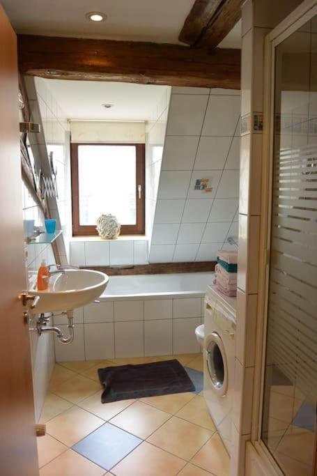 Apartment S10 In Bester Lage Stilvoll Im Zentrum Von Bayreuth Mit Klimaanlage Und Parkplatz מראה חיצוני תמונה
