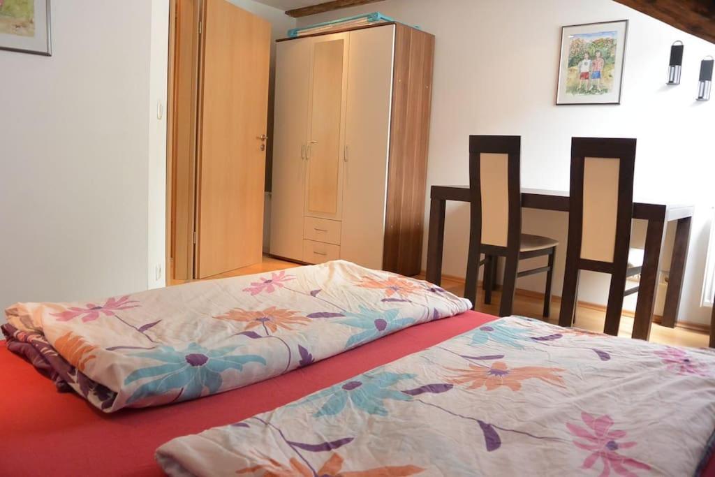 Apartment S10 In Bester Lage Stilvoll Im Zentrum Von Bayreuth Mit Klimaanlage Und Parkplatz מראה חיצוני תמונה